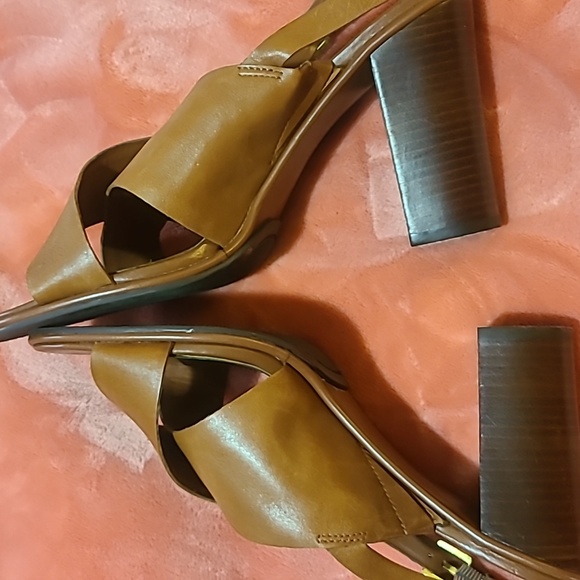 LAUREN RALPH LAUREN BLOCK HEEL SHOES - Picture 8 of 10